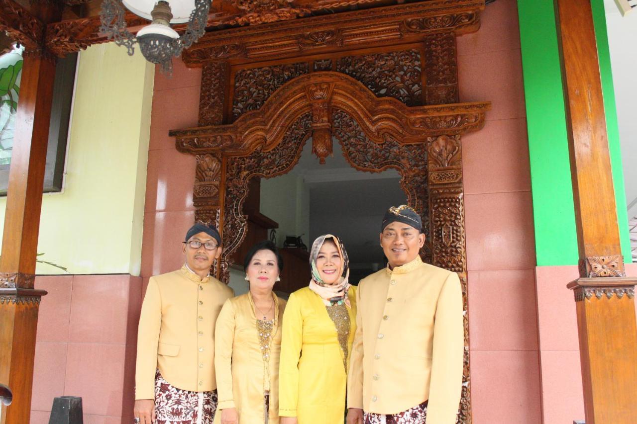 Ndalem Mantrijeron Hotel Yogyakarta Bagian luar foto